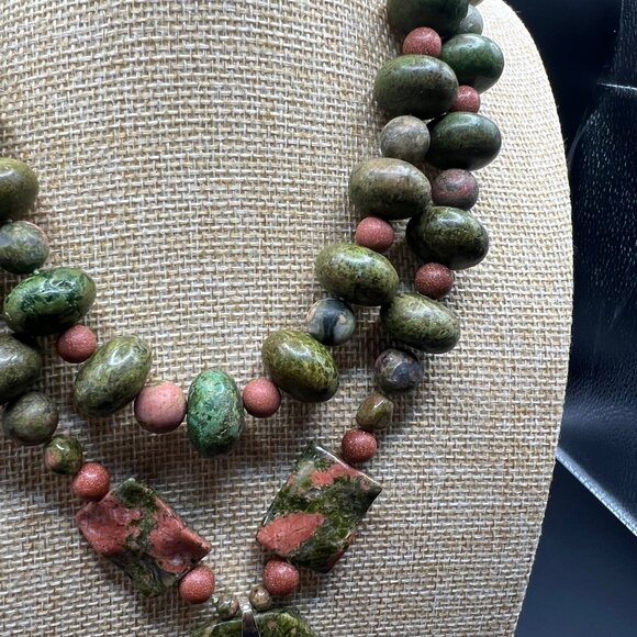 Artisan Serpentine & Unakite Multi-strand Statement Necklace - Picture 8 of 8
